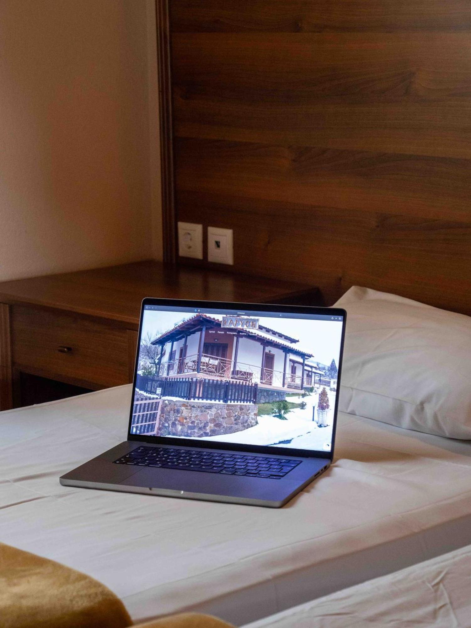 Karyon Apartments Kariófiton Zewnętrze zdjęcie