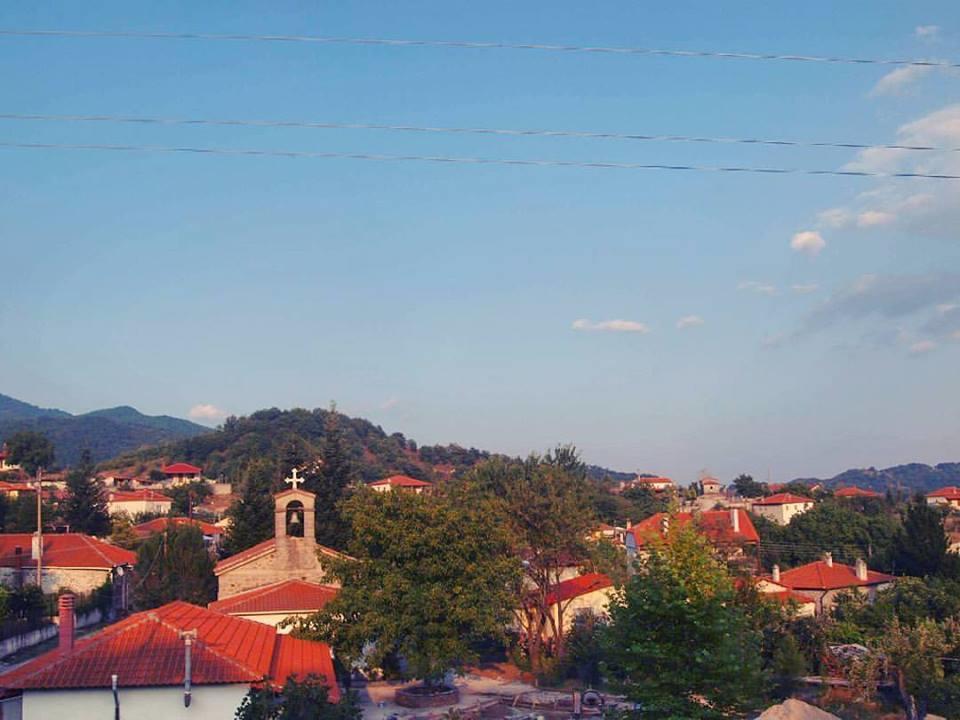 Karyon Apartments Kariófiton Zewnętrze zdjęcie