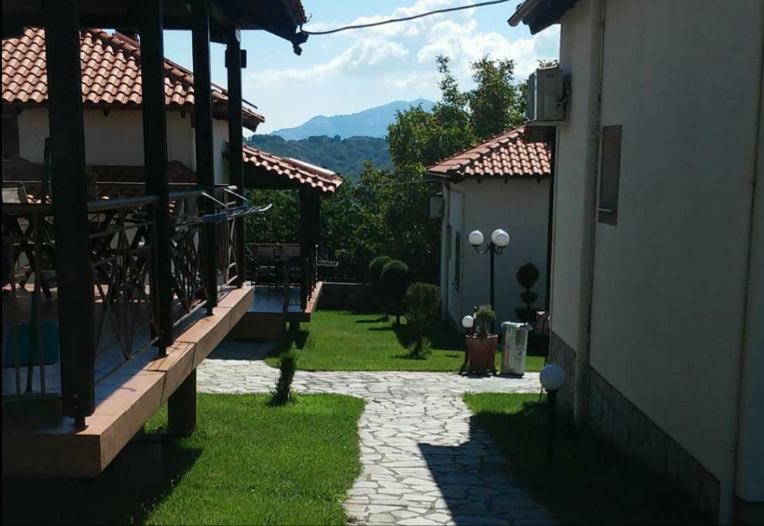 Karyon Apartments Kariófiton Zewnętrze zdjęcie